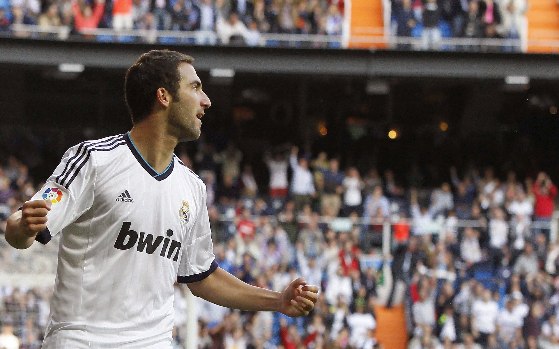 开云体育平台APP-穆勒的接管,当挪威强压秘鲁,西决生死战成为全球镜像