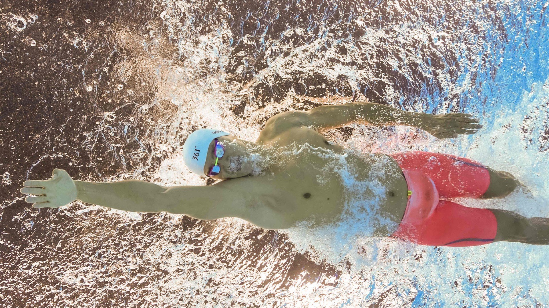 开云APP-深圳队封锁开拓者，当东方铁壁遇上西方利刃，库里如何成为破局关键先生？